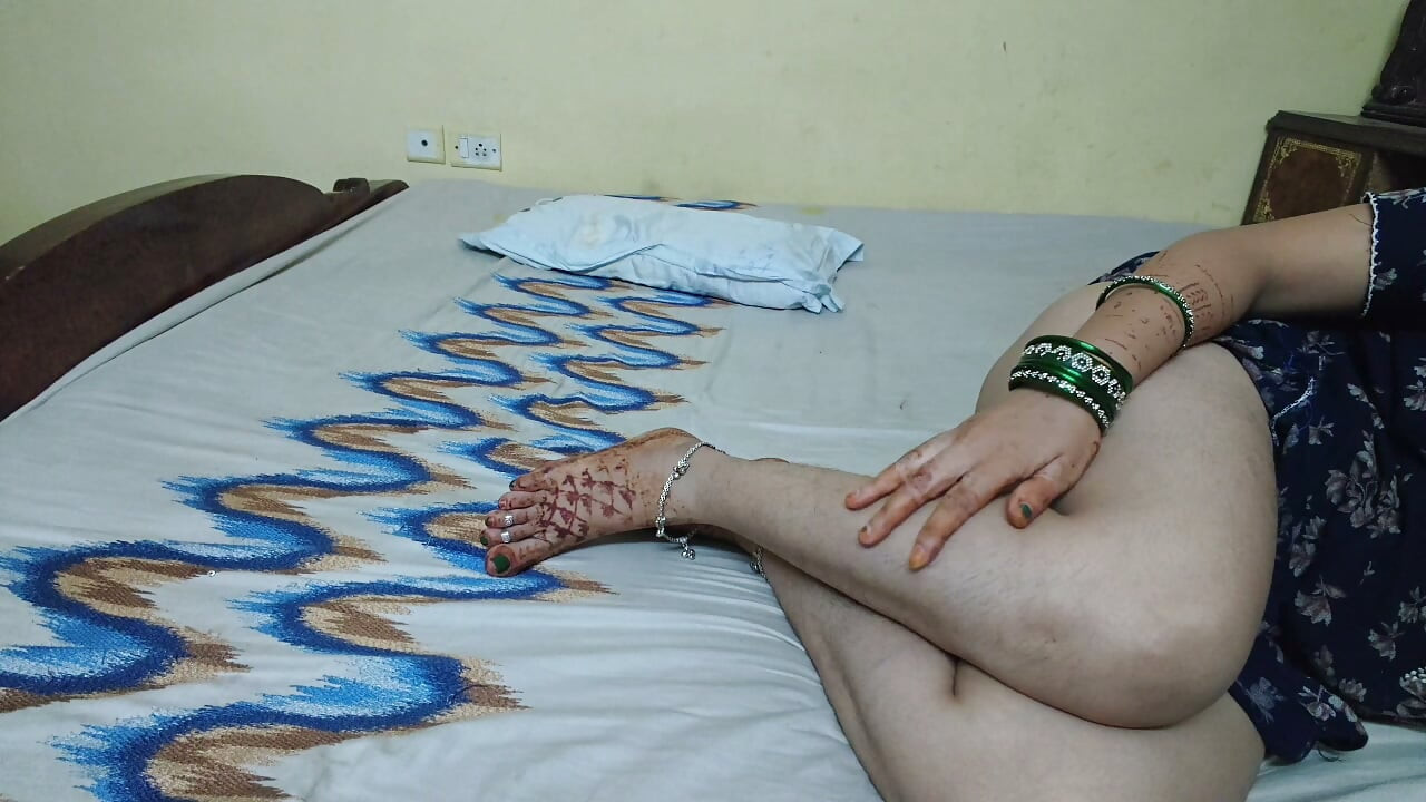 Bhabhi Tarafından Foot Job Ve Devar Tarafından Chudai