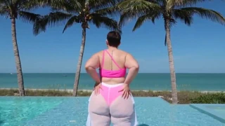 Tropikal moda, nova eğrisi, bikini çekiciliği!