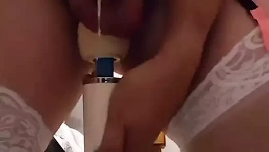 Sihirli değnek ile eller serbest prostat orgazmı