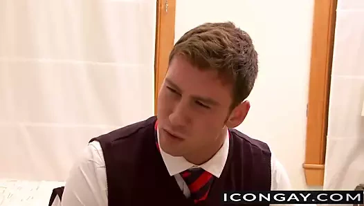 Connor maguire seviyor sıcak ve buharlı anal seks ile ian levine