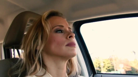 Payton Leigh mandallı genç erkek avcısı olmayı seviyor