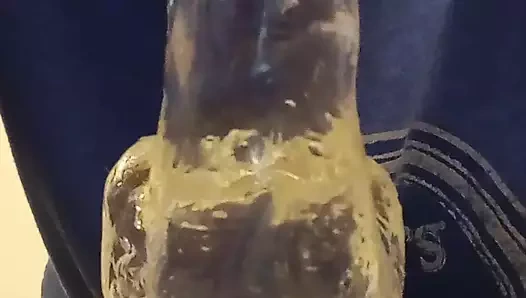 Sikini emebilir miyim, üvey baba??