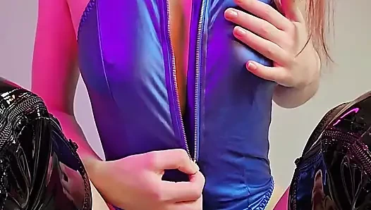 Striptiz parmakla orgazm