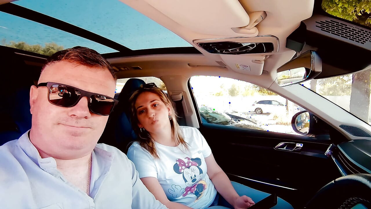 Gerçek çift bir otelde sikişiyor... Her zaman amında yarak isteyen sürtük evli kadın... filme alınmak istiyor