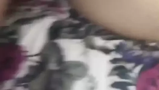 Doktor ve Nisan geri döndü. Holloween'deki kız arkadaşımdan saklanıyorum