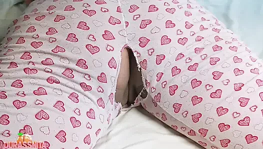 Arzulamak ister misin? Sonunda vajinanın içine iyice girecek ve sütümü dolduracaksın!