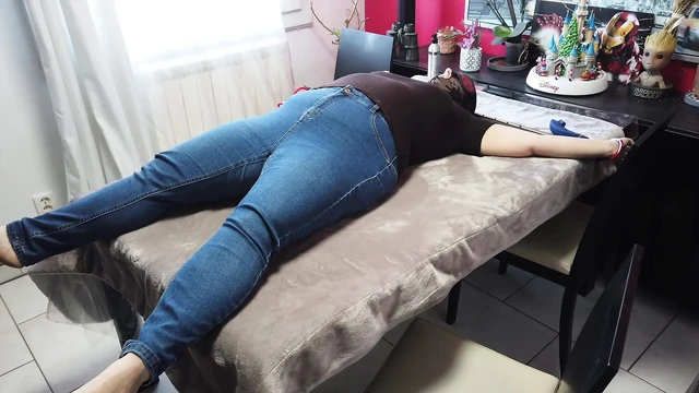 Мой Учитель Мучает Меня Ради Твоего Удовольствия (Часть 1)