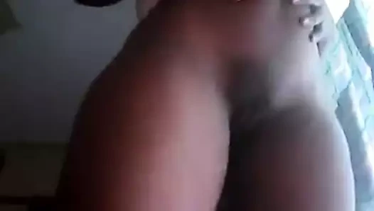 Tatlı minyon siyahi azdırma