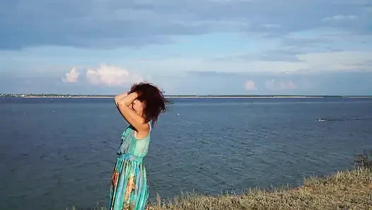 Volga-river'ın üzerinde dik bir şekilde