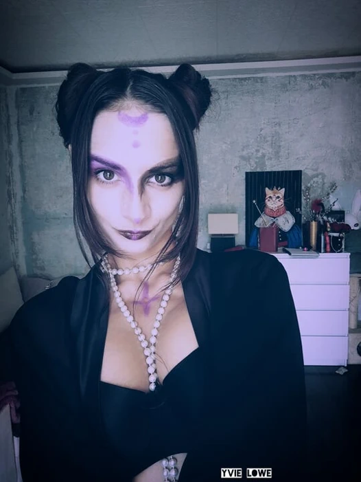 Gotik piliç benim için dans ediyor - istenen dans klibi