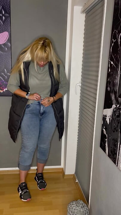 Masturbation stand jeans I cum twice multiple orgasms clitoris satisfyer wet horny wet