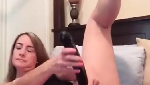 Seksi milf parmak ve yapay penis eğlence