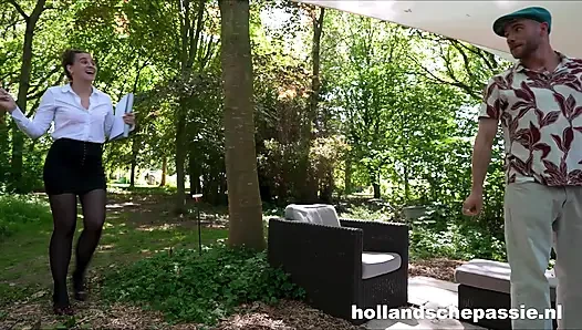 Gigi Max şişman bir yarak istiyor!