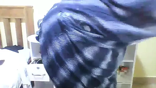 Sürtük gibi yarağa biniyor