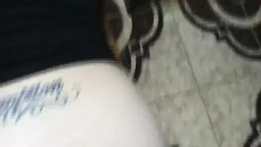 sürtük domuz brandi okşayarak emme &amp; lanet