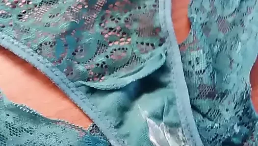 Benim kirli yeşil dantelli külotlu tanga