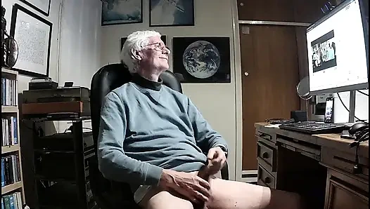 Özel Web Kamerası Boşalma Gösterisi