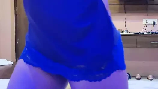 Hint sıcak kız baştan kendini