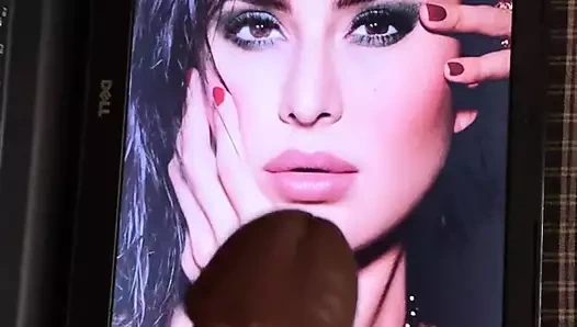 Katrina kaif boşalıyor