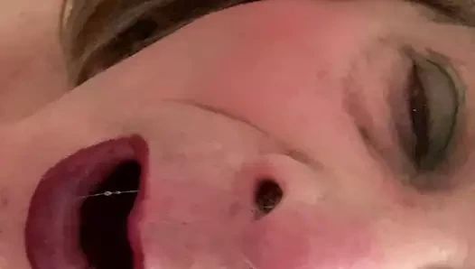 Oral seks ağzına boşalma