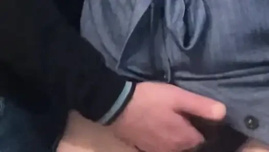 Omg!!! Yabancının kirli parmakları amcığını ovuyor
