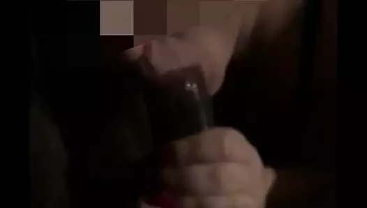 Büyük zenci emiyor