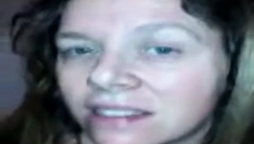 Yüzümde boşalmak ile gülümseyen