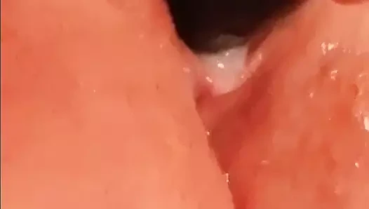 Yaşlı kadın mastürbasyon yapıyor