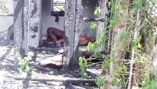 Grenada dik security gets ona kedi emdi içinde eski ev