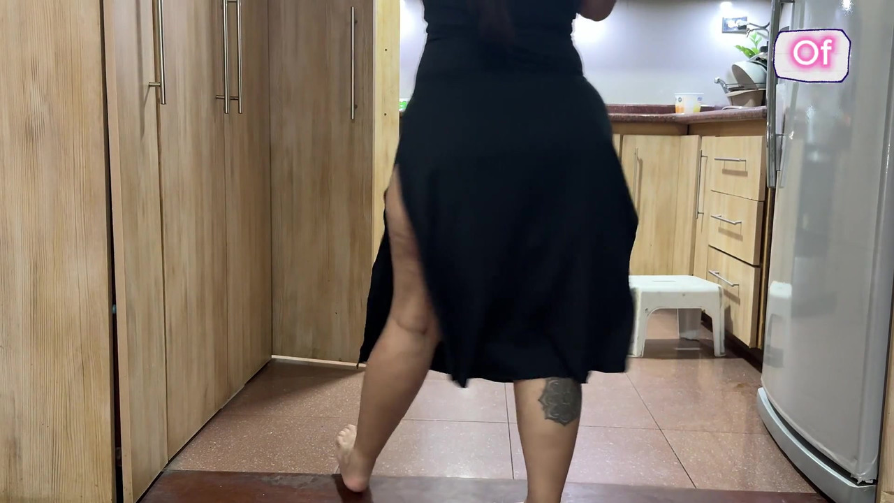 Housewife Asks Neighbor for Help to Seduce Him, Her Husband Was Not There and Becomes🤐