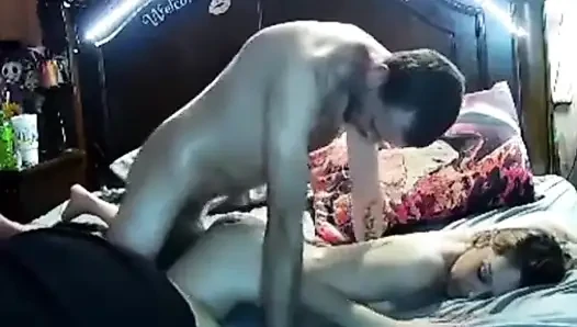 Arkadan Sikişmeyi Seviyor