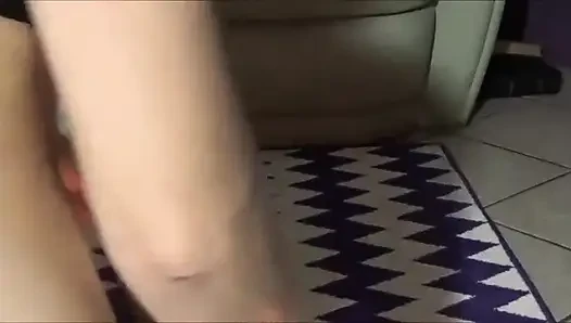 Zıplayan göt tarafından sikiliyor