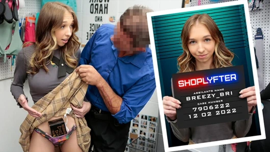 Asosyal kız Breezy Bri yanlış mağazadan çaldığı için arka odada domine ediliyor - shoplyfter