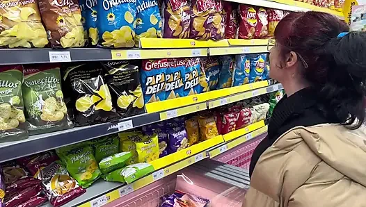 Süpermarketteki kız şalgamdan beni tuttu