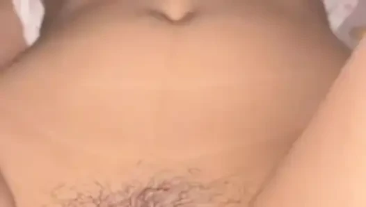 Meri chudakad ra and partner ki chut ka paani nikalata hu ek hair ladka chut ka paani nikal kar ungli kar raha