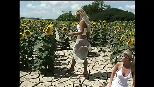 E tra Donne si Gode di Piu - Episode 2