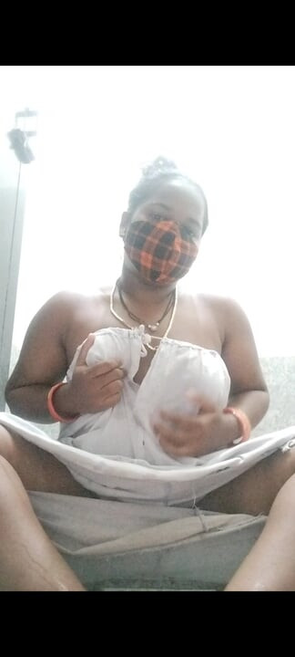 Kuliyal leelaigal💦 tamil girl sexy bathing