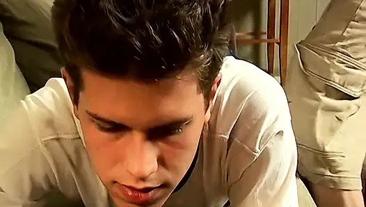 Raven kırmızı ham sahip oluyor