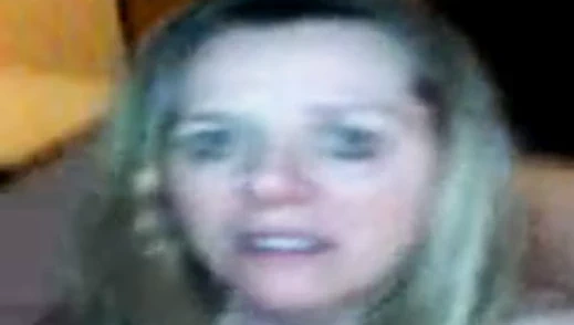 Mutlu bir kovboy kız gibi penise binmek