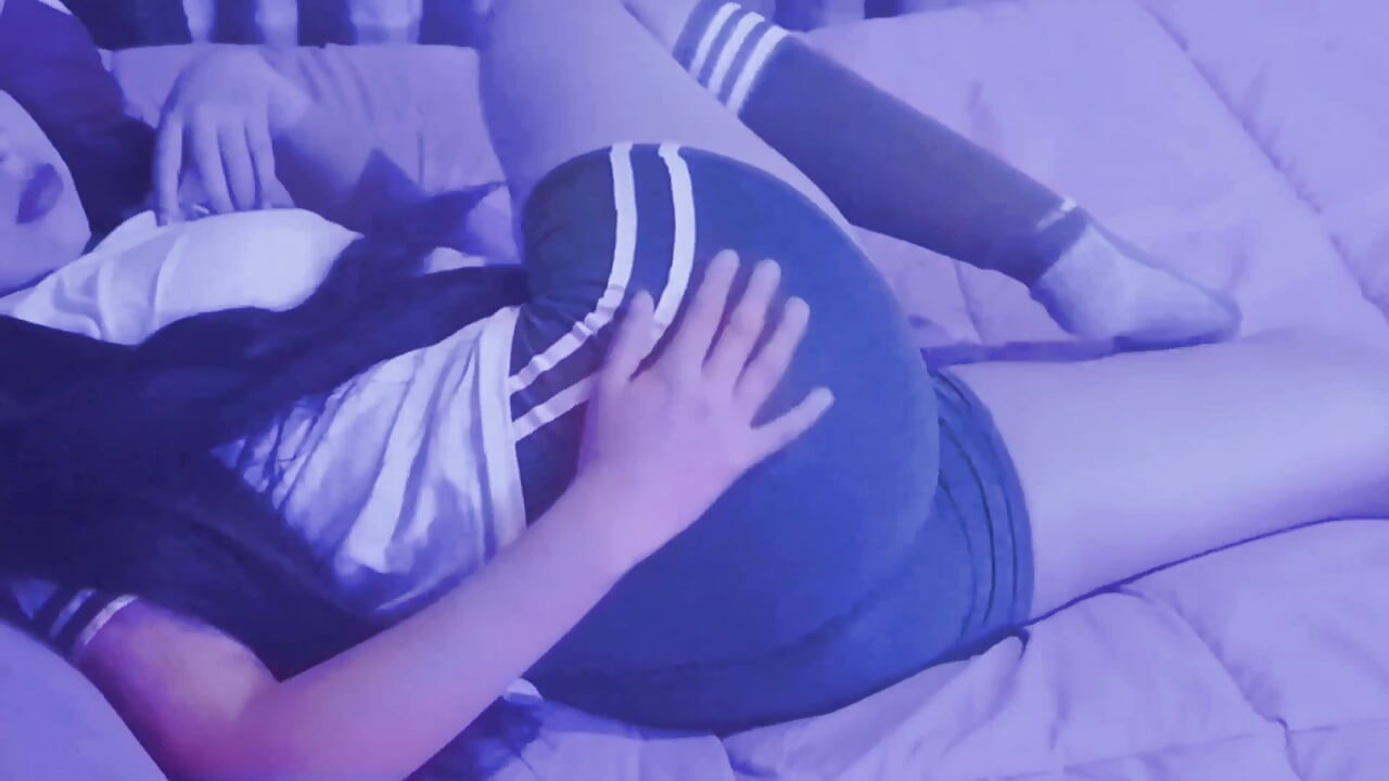 Meksikalı kız öğrenciyle! Öğrenci ve sınıf arkadaşı ev ödevi yaptıktan sonra bir motelde, ev videosu