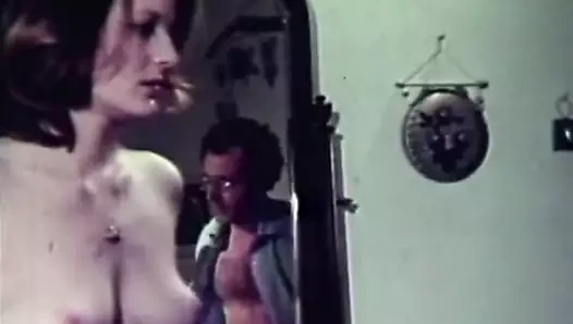 Üvey baba sikikleri üvey kız (1970'ler bağbozumu)