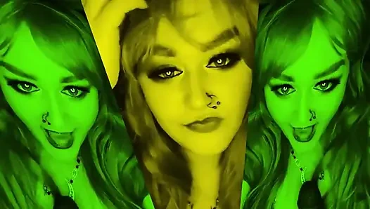 Profesyonel bir tanrıça lana gibi yarakları memnun etmeyi öğrenin