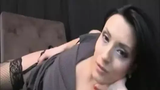 Orta yaşlı seksi kadın teşhiri - fichnet çorap