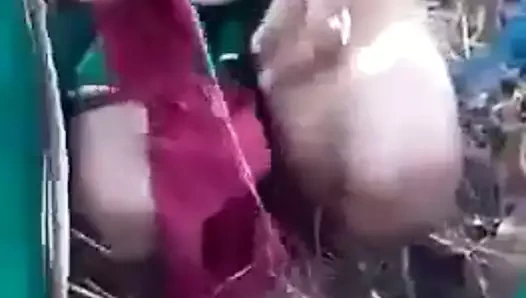 çıplak kalmaktan korkmak