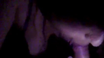 bella figa fa un gran pompino, lui gode di brutto