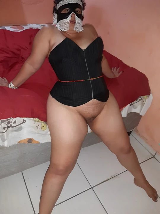 Taradagg se masturbando outra vez com a amiga filmando