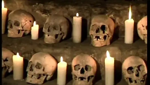 Laura Angel'ın Zevk Almasını Sağlamak Için Anal Fisting Ve 2 Horoz