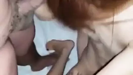 Asyalı kız bir horoz sürmek ve başka bir berbat!