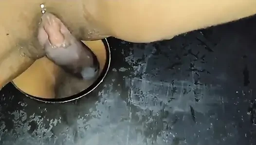 Delikten siyah yarak emmeyi seviyorum, o kadar azdım ki ona götümü bile verdim!