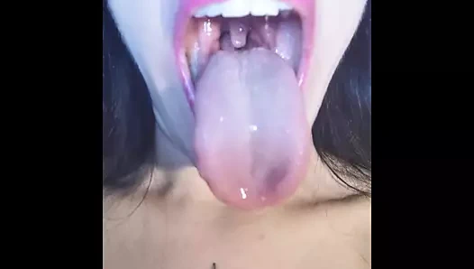 Genç cumslut teklif ona boğaz için boğaz pasta pt2 hd